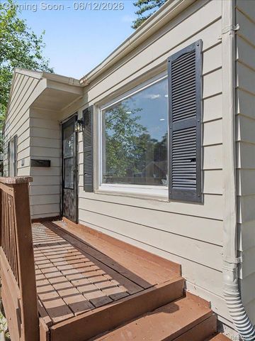 21829 Shakespeare Avenue, Eastpointe, MI 48021