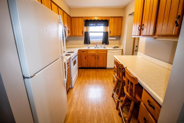 2122 Bicentennial Drive, Cedar Falls, IA 50613