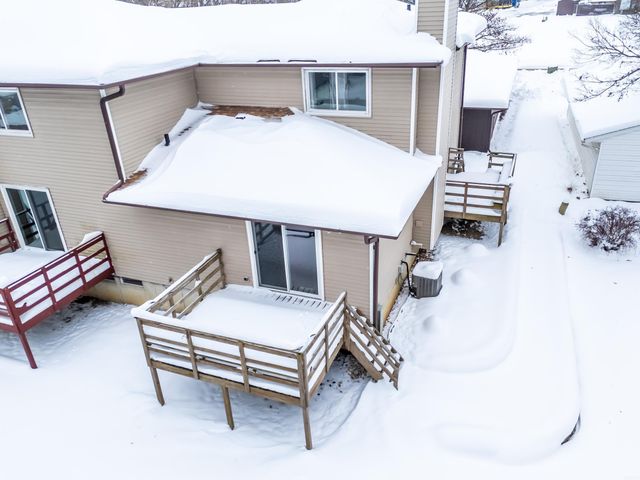 2122 Bicentennial Drive, Cedar Falls, IA 50613