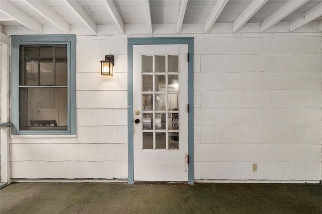 1930 NW 8TH AVENUE, Gainesville, FL 32603