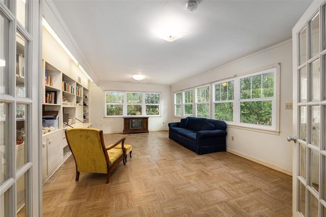 1930 NW 8TH AVENUE, Gainesville, FL 32603