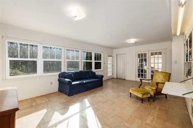 1930 NW 8TH AVENUE, Gainesville, FL 32603