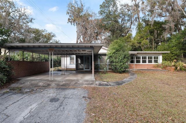 1930 NW 8TH AVENUE, Gainesville, FL 32603