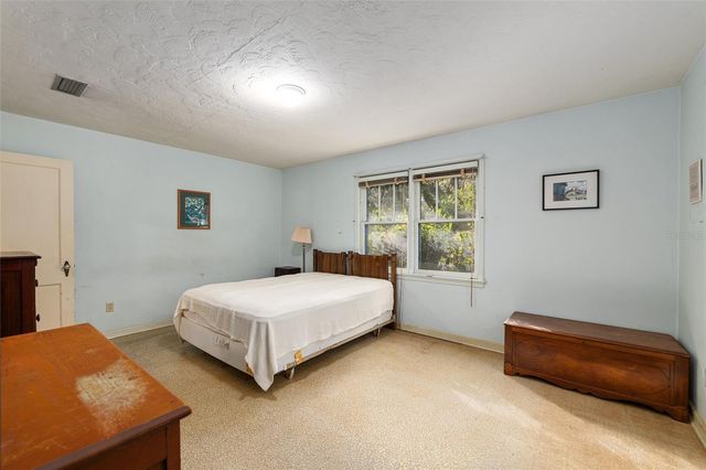 1930 NW 8TH AVENUE, Gainesville, FL 32603