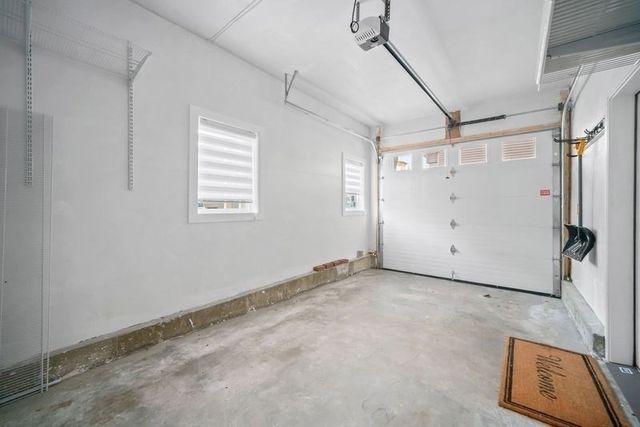 86 Blossom St 1, Chelsea, MA 02150