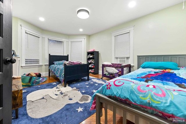 29 Warrington Place, East Orange, NJ 07017