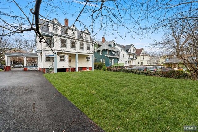 29 Warrington Place, East Orange, NJ 07017