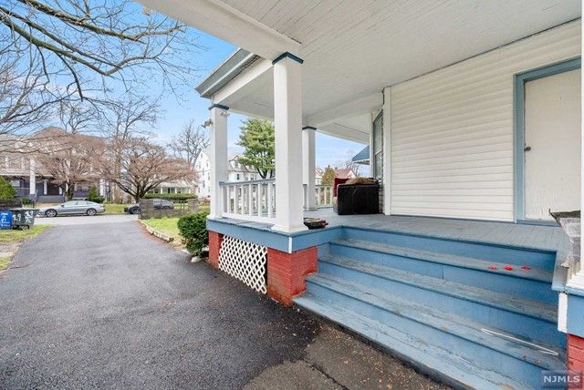 29 Warrington Place, East Orange, NJ 07017