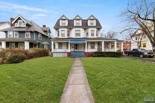 29 Warrington Place, East Orange, NJ 07017