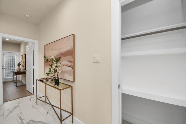 1703 Benbow Oak Place, Houston, TX 77080