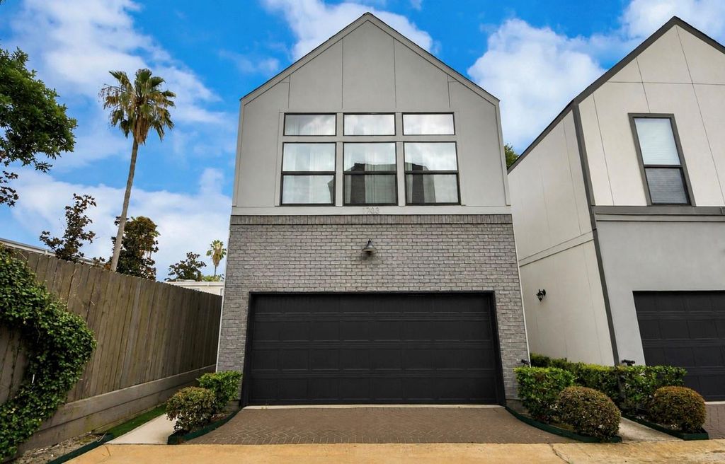 1703 Benbow Oak Place, Houston, TX 77080
