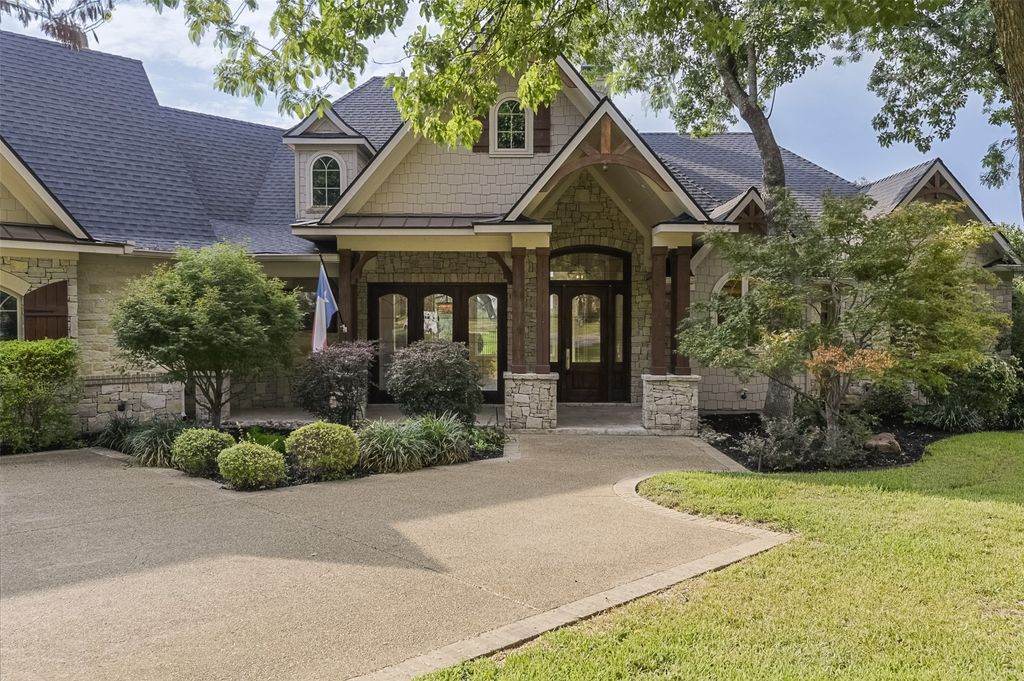 228 Katy Lake Drive, Waxahachie, TX 75165 — exterior