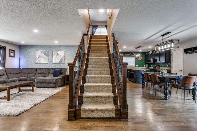 909 Orchid Drive, Lewisville, TX 75067