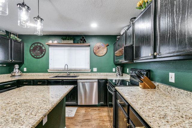 909 Orchid Drive, Lewisville, TX 75067