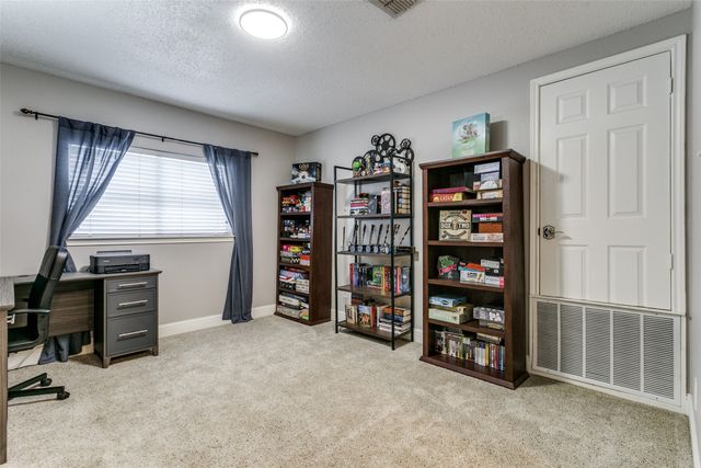 909 Orchid Drive, Lewisville, TX 75067