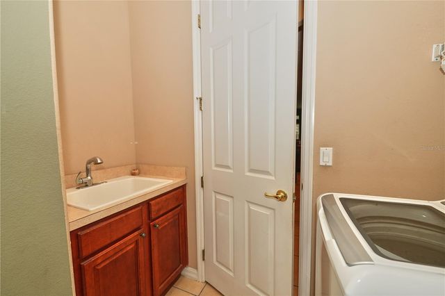 5058 OTTERS DEN TRAIL, Sanford, FL 32771