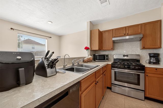 4618 Hawk Meadow Drive, Katy, TX 77449