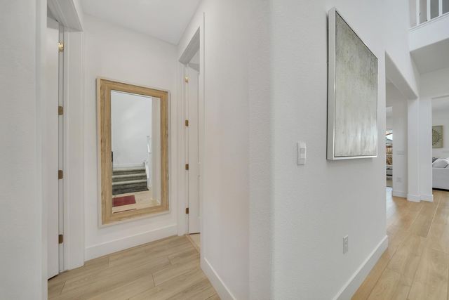 1056 ELITE St, Roseville, CA 95747