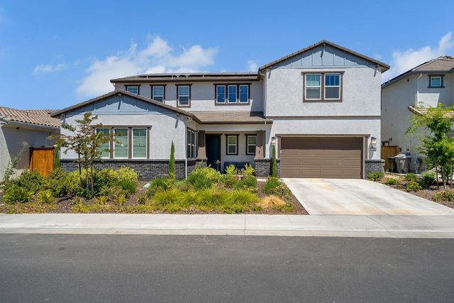 1056 ELITE St, Roseville, CA 95747