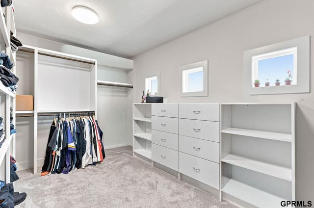 2419 N 187 Avenue, Elkhorn, NE 68022