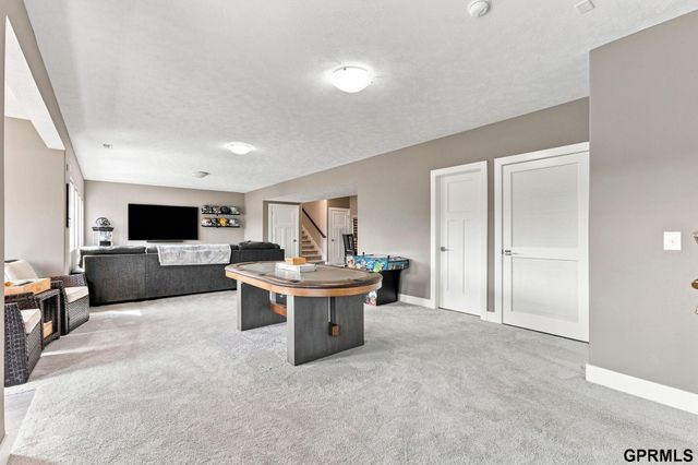 2419 N 187 Avenue, Elkhorn, NE 68022