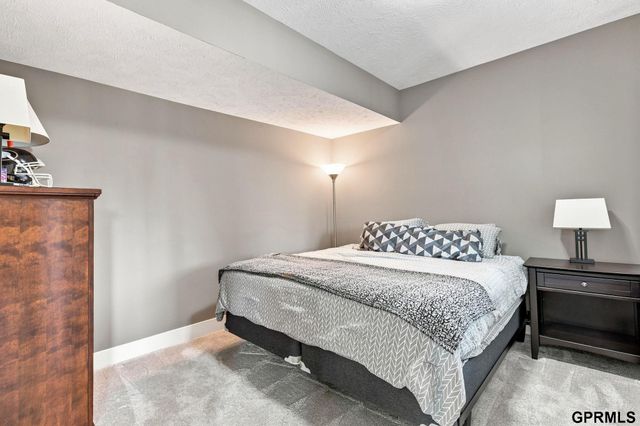2419 N 187 Avenue, Elkhorn, NE 68022