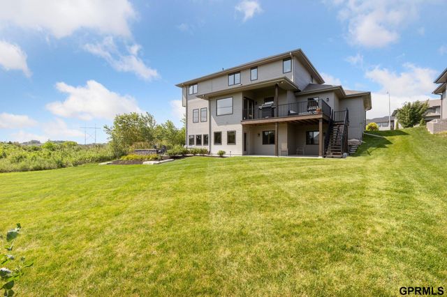 2419 N 187 Avenue, Elkhorn, NE 68022