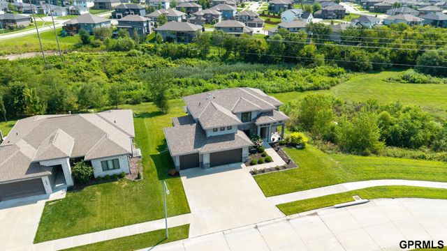 2419 N 187 Avenue, Elkhorn, NE 68022