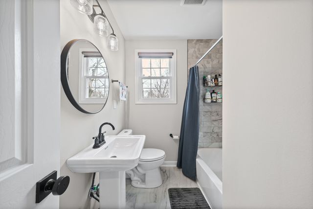 102 Desoto Dr, Nashville, TN 37210