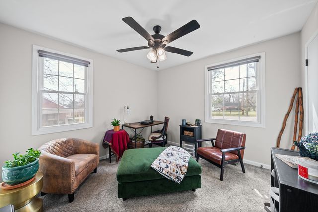 102 Desoto Dr, Nashville, TN 37210