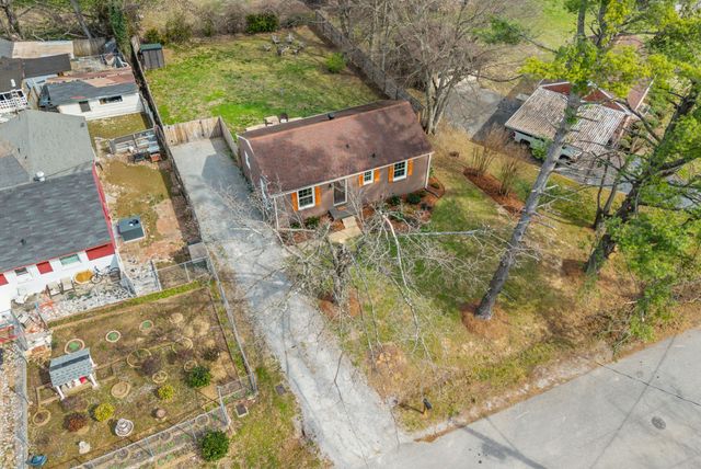 102 Desoto Dr, Nashville, TN 37210