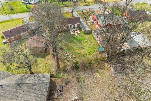 102 Desoto Dr, Nashville, TN 37210