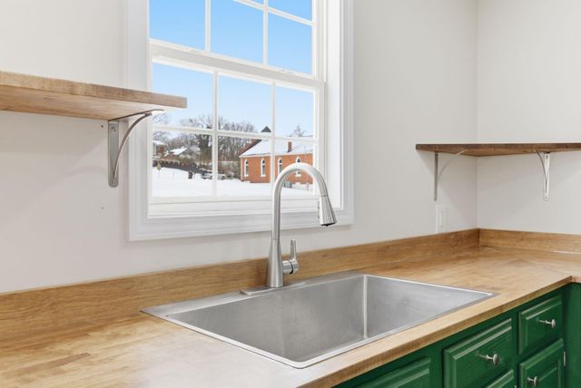 211 W Buford Street, Lancaster, KY 40444