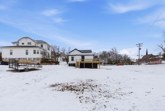 211 W Buford Street, Lancaster, KY 40444