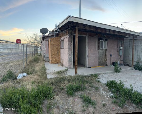 3821 FINDLEY Avenue, El Paso, TX 79905