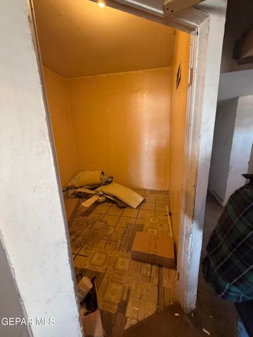 3821 FINDLEY Avenue, El Paso, TX 79905