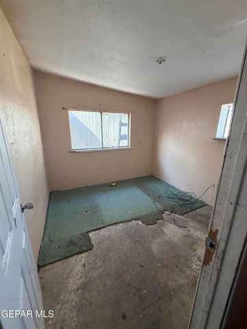 3821 FINDLEY Avenue, El Paso, TX 79905