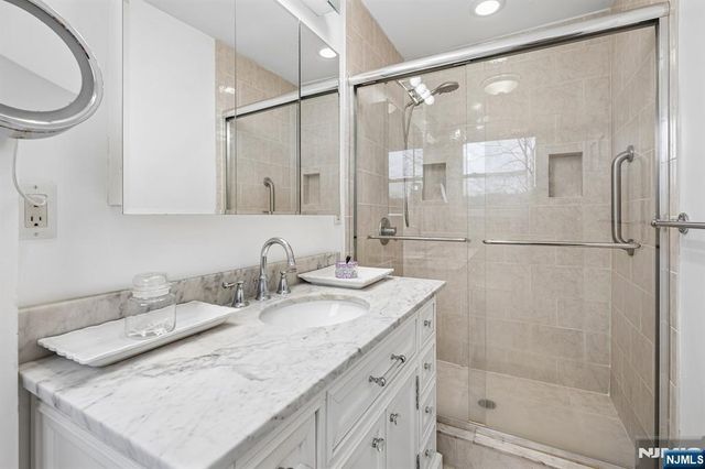 17 Arverne Road, West Orange, NJ 07052