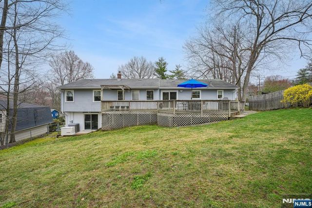 17 Arverne Road, West Orange, NJ 07052