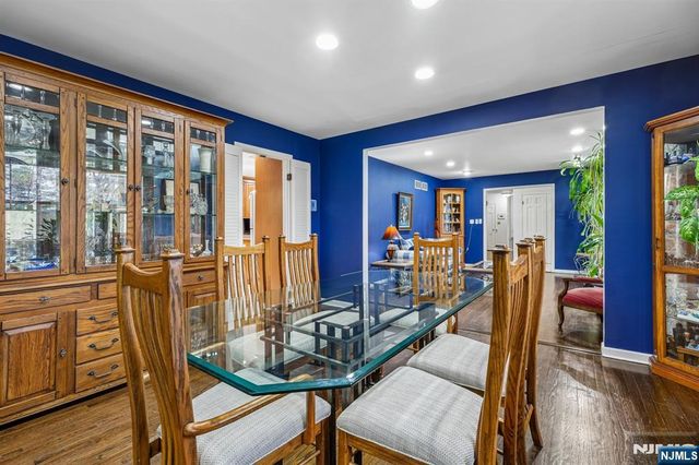 17 Arverne Road, West Orange, NJ 07052