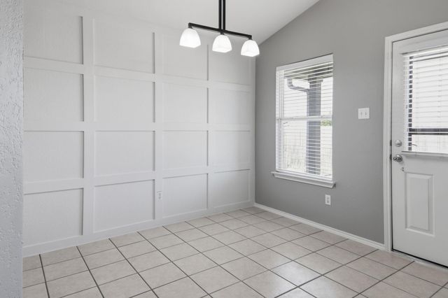 905 Lee DR, Leander, TX 78641