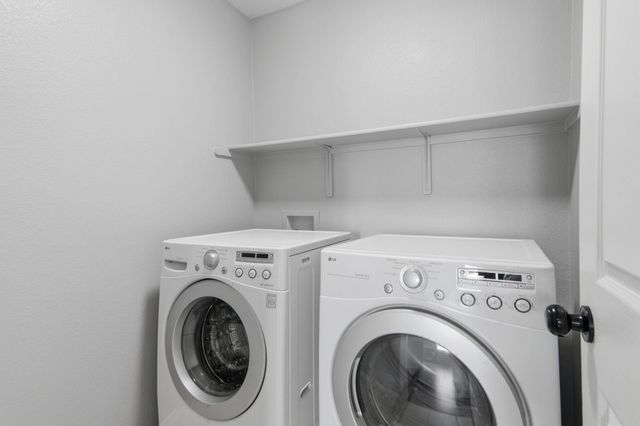 905 Lee DR, Leander, TX 78641