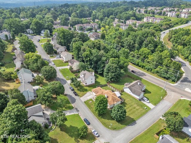 6432 Ridge Run Drive, Knoxville, TN 37921