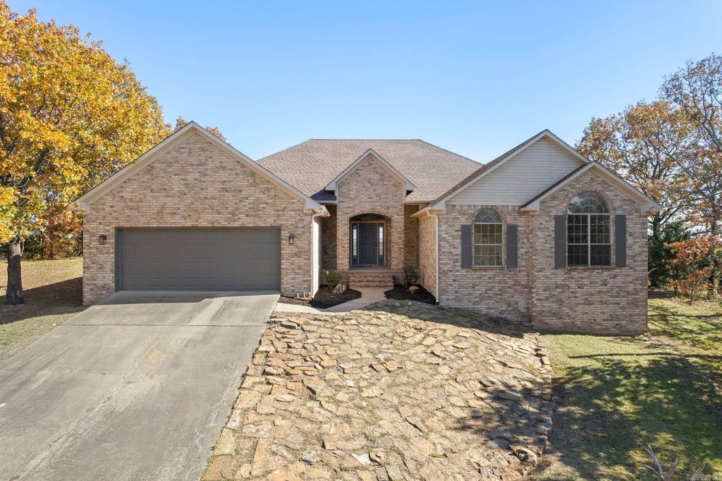 38 Windwood Loop, Conway, AR 72034