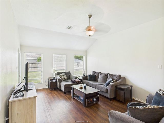 15304 Carriker Court, College Station, TX 77845