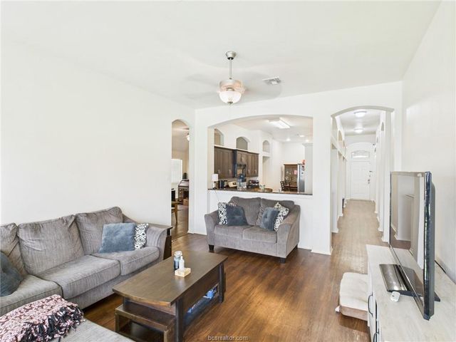 15304 Carriker Court, College Station, TX 77845