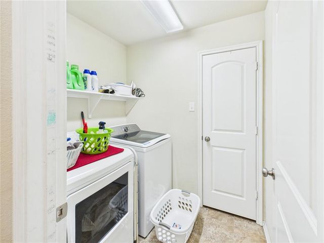 15304 Carriker Court, College Station, TX 77845