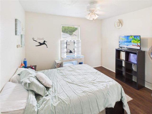 15304 Carriker Court, College Station, TX 77845