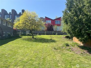 75 xx 44th Avenue S, Seattle, WA 98118