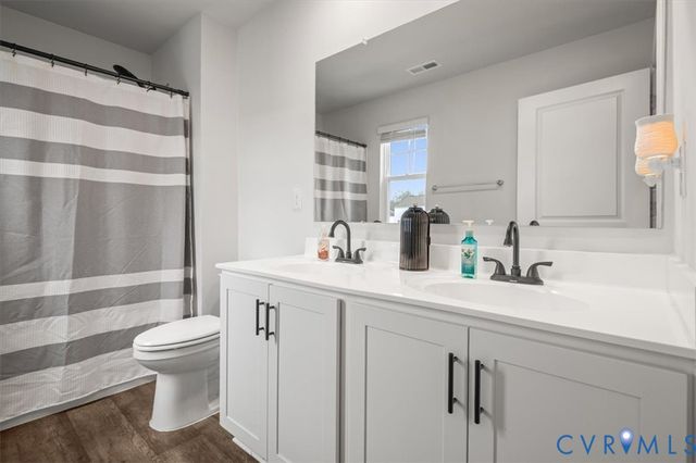 7809 Faisan Ln, New Kent, VA 23124